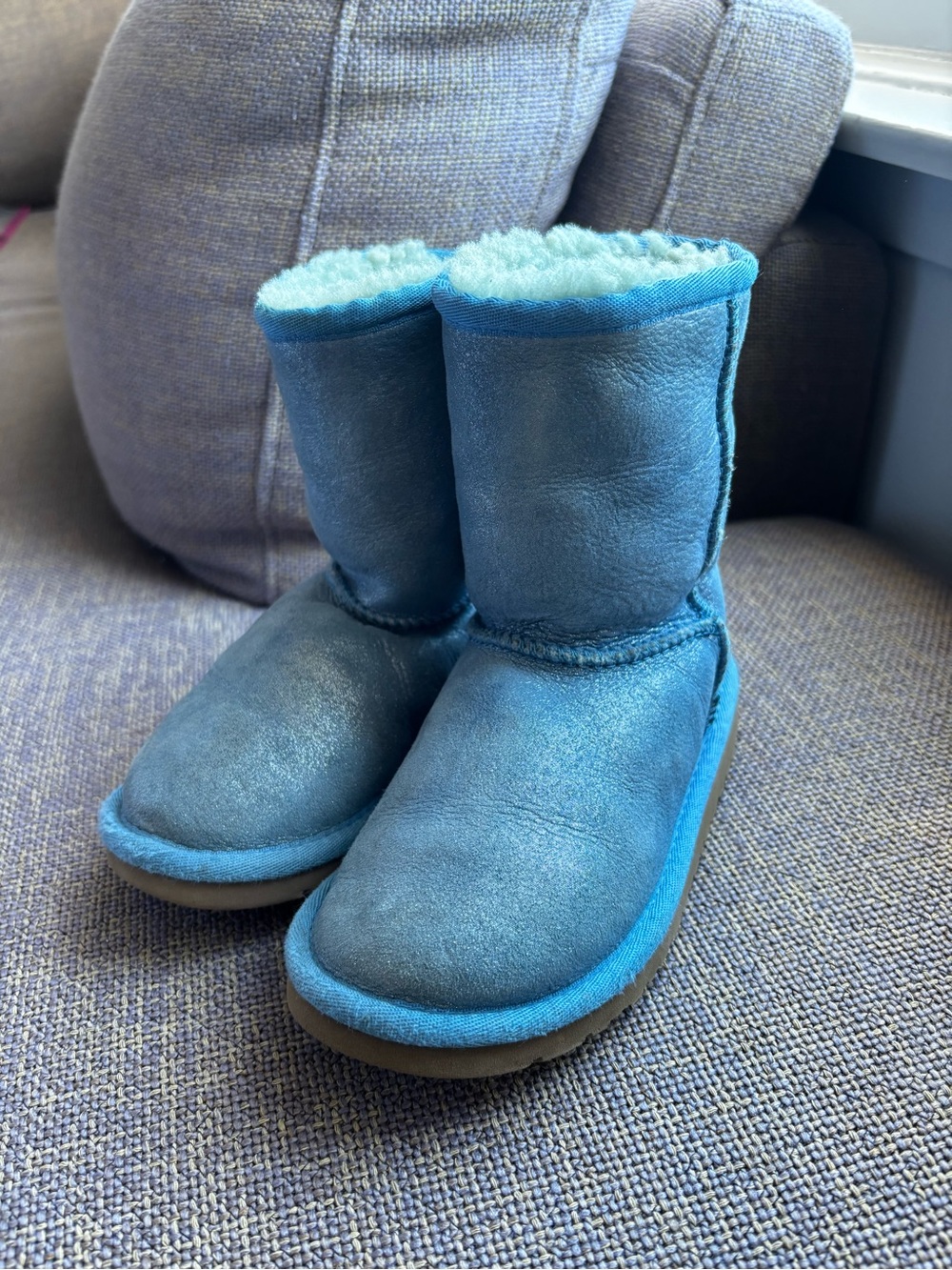 UGG Preschool Kids Size 11T Classic Boots Blue